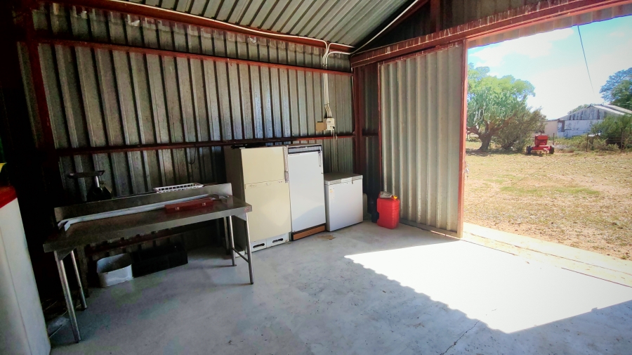 6 Bedroom Property for Sale in Middelburg Eastern Cape